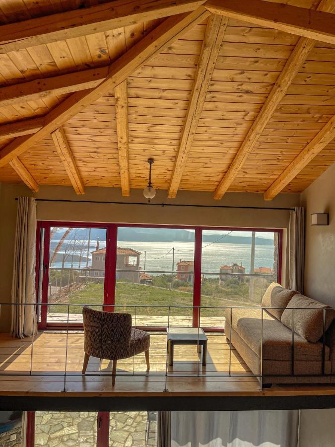Modern Stone Villas With Swimming Pool Αλιβέρι Εξωτερικό φωτογραφία